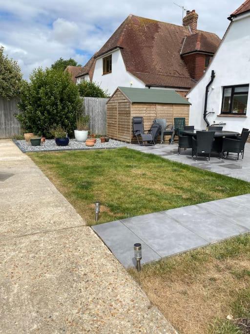 Home By The Sea In Rustington Extérieur photo