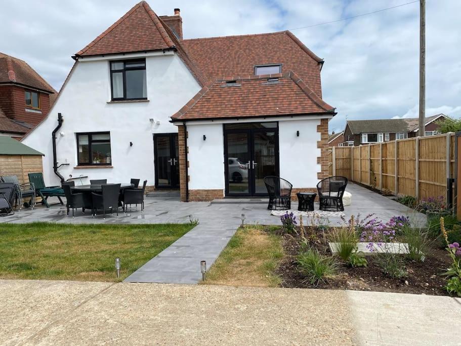 Home By The Sea In Rustington Extérieur photo