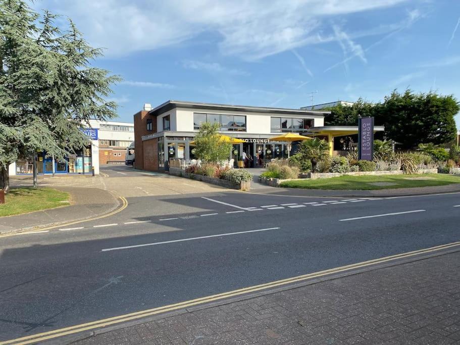 Home By The Sea In Rustington Extérieur photo