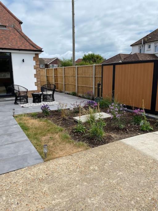 Home By The Sea In Rustington Extérieur photo